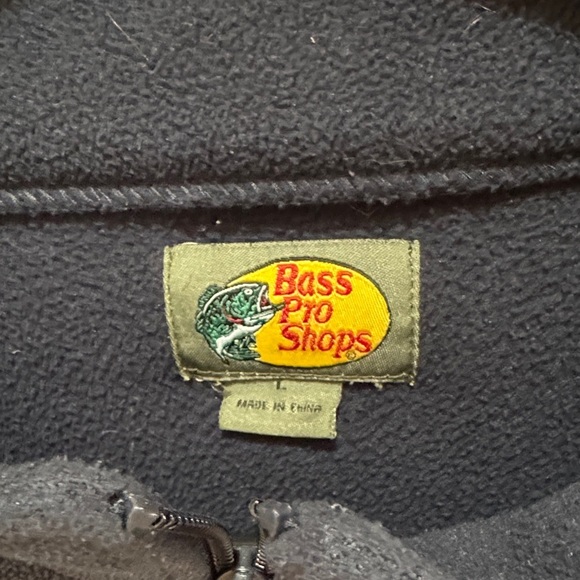Bass Pro Shops Dark Gray Fleece Jacket Large - Picture 2 of 8